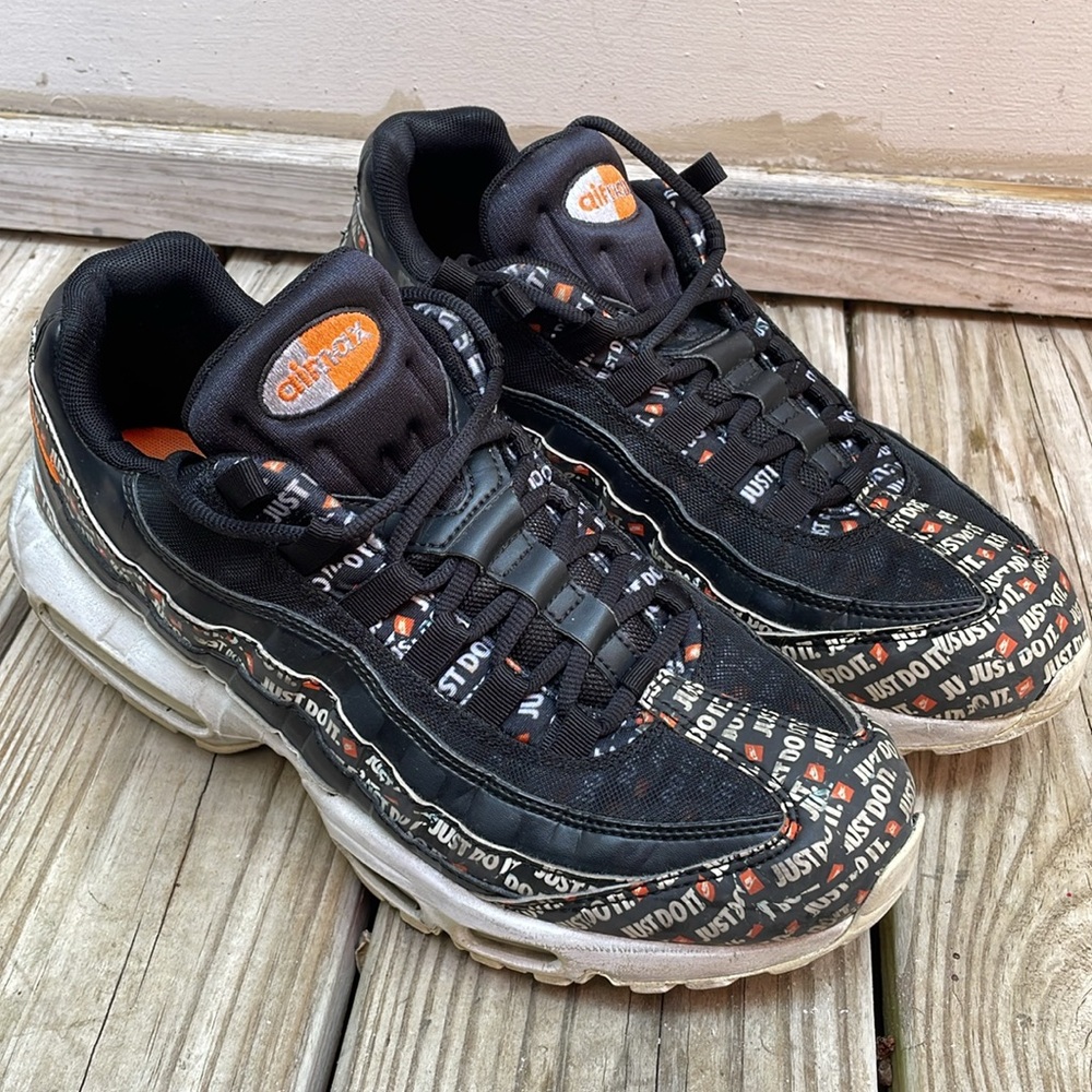 Nike Air Max 95 Just Do It Athletic Sneakers Size 10.5 - Picture 3 of 15